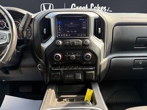 Used 2021 Chevrolet Silverado 1500 LT Trail Boss w/ Convenience Package II image 9