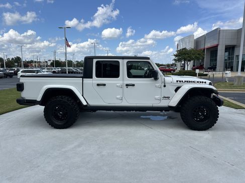 Used 2020 Jeep Gladiator Rubicon AWD/4WD image 11