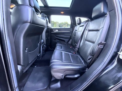 Used 2014 Jeep Grand Cherokee Overland AWD/4WD image 22