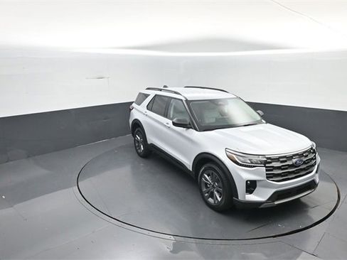 New 2026 Ford Explorer Active w/ Active Comfort Package image 23