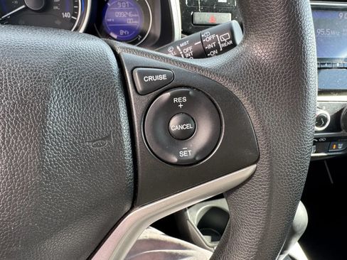Used 2017 Honda Fit LX image 23