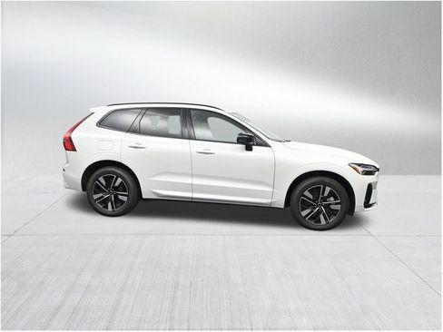 New 2026 Volvo XC60 T8 Core AWD/4WD image 6