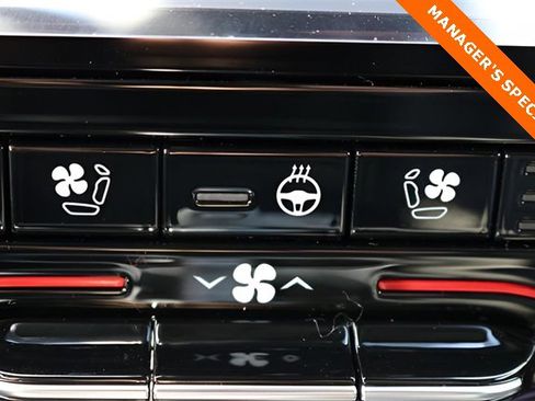 New 2025 Jeep Grand Cherokee Limited w/ Luxury Tech Group II image 22