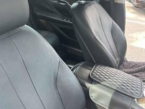 Used 2016 BMW 740i image 8
