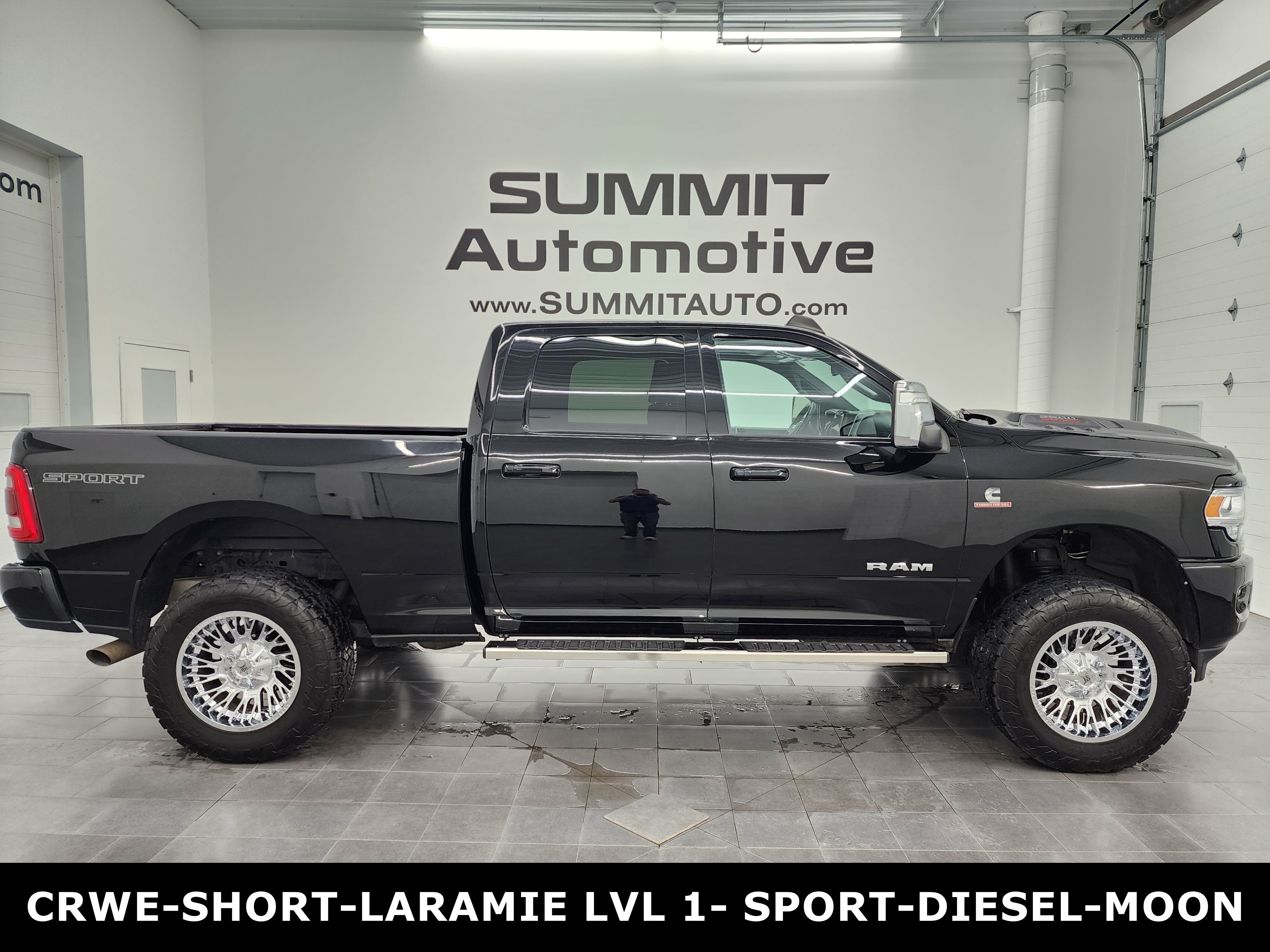 Used 2024 RAM 2500 Laramie w/ Sport Appearance Package AWD/4WD 360° Tour