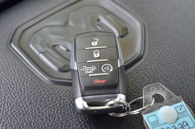 Used 2025 RAM 1500 Laramie AWD/4WD image 26