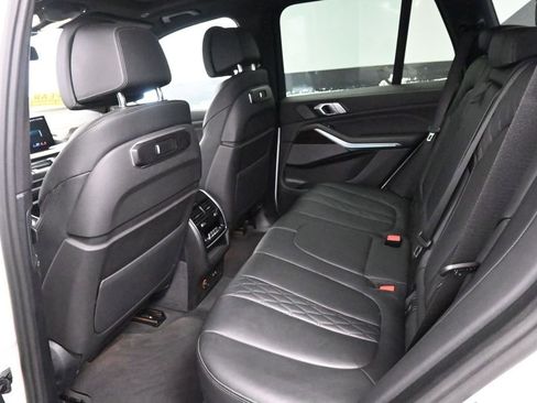 Used 2025 BMW X5 xDrive50e AWD/4WD image 15