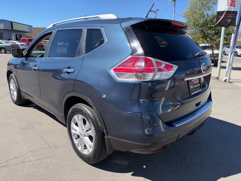 Used 2016 Nissan Rogue SV FWD image 4