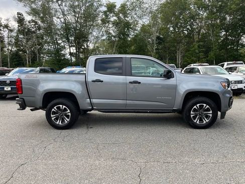 Used 2022 Chevrolet Colorado Z71 w/ Safety Package AWD/4WD image 5