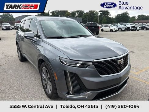 Used 2021 Cadillac XT6 Premium Luxury w/ LPO, Floor Liner Package FWD image 1