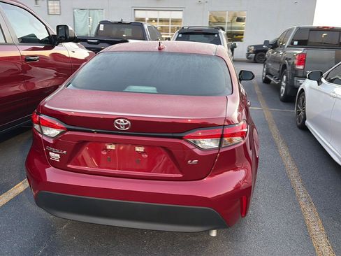 Certified 2025 Toyota Corolla LE w/ Convenience Package FWD image 9