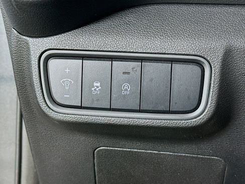 Used 2024 Kia Soul LX w/ Option Group 015 image 17