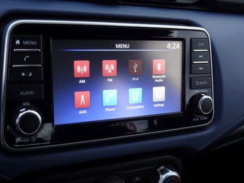 Used 2023 Nissan Versa SV image 18