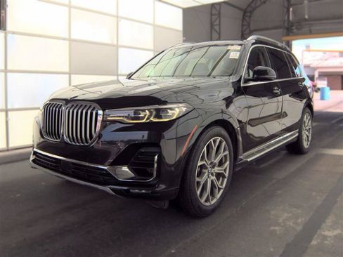 Used 2019 BMW X7 xDrive50i w/ Premium Package AWD/4WD image 6