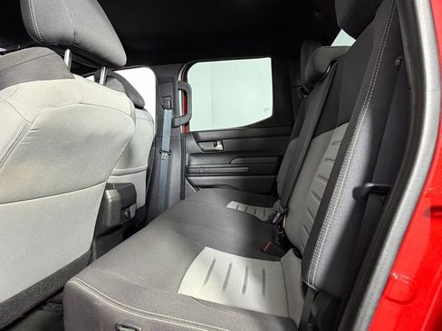 Used 2025 Toyota Tacoma TRD Sport image 25