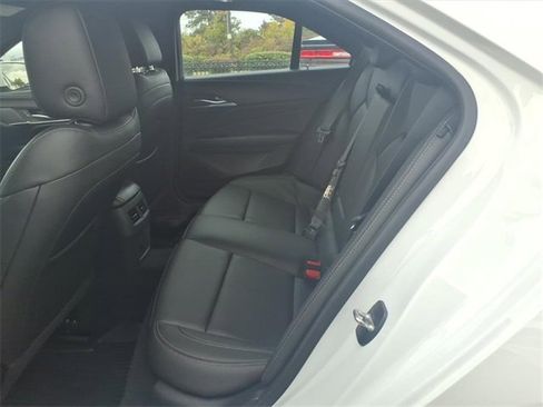 Used 2021 Cadillac CT4 Luxury w/ Cold Weather Package image 9