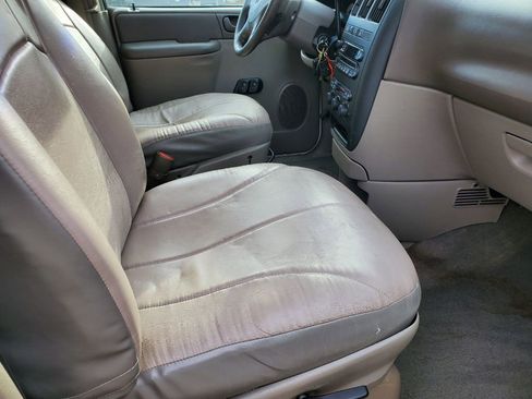 Used 2002 Dodge Grand Caravan SE image 35