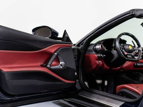 Certified 2023 Ferrari 812 GTS RWD image 34