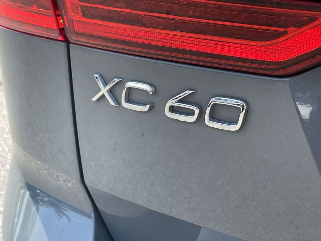 Used 2023 Volvo XC60 B6 Ultimate w/ Protection Package Premier AWD/4WD image 10