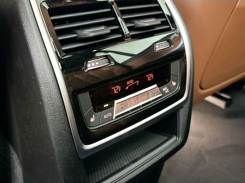 New 2026 BMW X7 M60i image 27