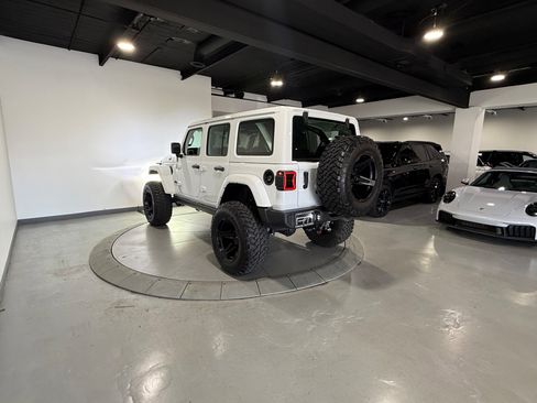 Used 2025 Jeep Wrangler Sport AWD/4WD image 26