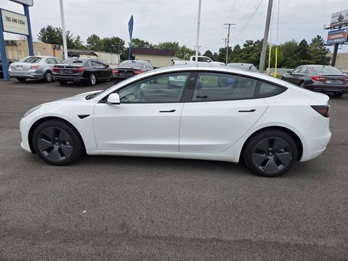 Used 2022 Tesla Model 3 Long Range AWD/4WD image 6