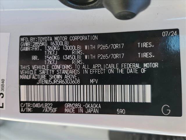 Used 2024 Toyota 4Runner SR5 Premium w/ Moonroof Package AWD/4WD image 29