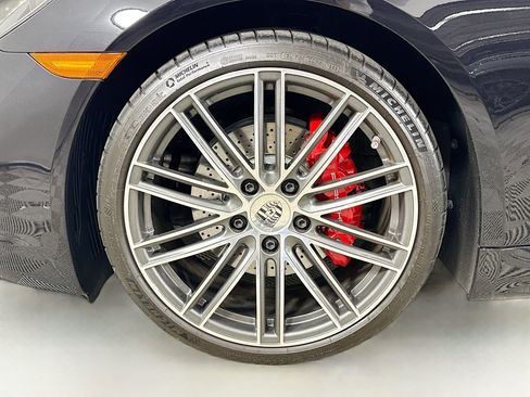 Certified 2024 Porsche 718 Cayman S RWD image 24