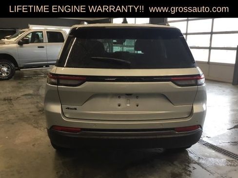 New 2026 Jeep Grand Cherokee Altitude AWD/4WD image 8