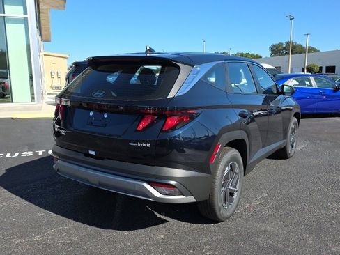 New 2026 Hyundai Tucson Blue SE image 4
