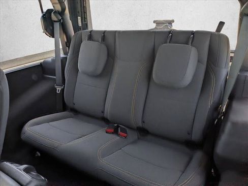 Used 2025 Jeep Wrangler Sport AWD/4WD image 16
