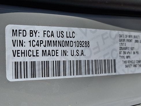 Used 2021 Jeep Cherokee Latitude Lux w/ Comfort/Convenience Group AWD/4WD image 27