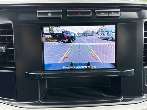 Used 2023 Ford F350 XLT w/ FX4 Off-Road Package image 28