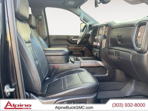 Used 2023 GMC Sierra 2500 Denali w/ Denali Black Diamond Edition image 15
