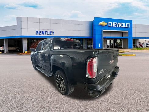 Used 2017 GMC Canyon Denali image 7