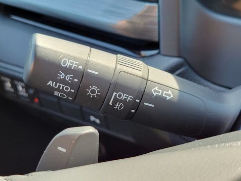 Used 2023 Honda Odyssey Elite image 16