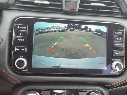 Used 2024 Nissan Versa SR FWD image 19