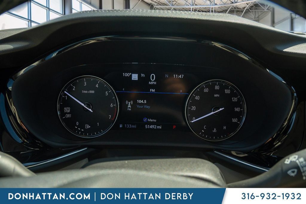 Used 2022 Buick Envision Avenir w/ Premium Seat Package FWD image 6
