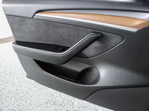 Used 2022 Tesla Model 3 Performance image 19