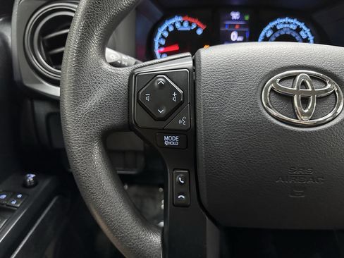 Used 2020 Toyota Tacoma SR image 21
