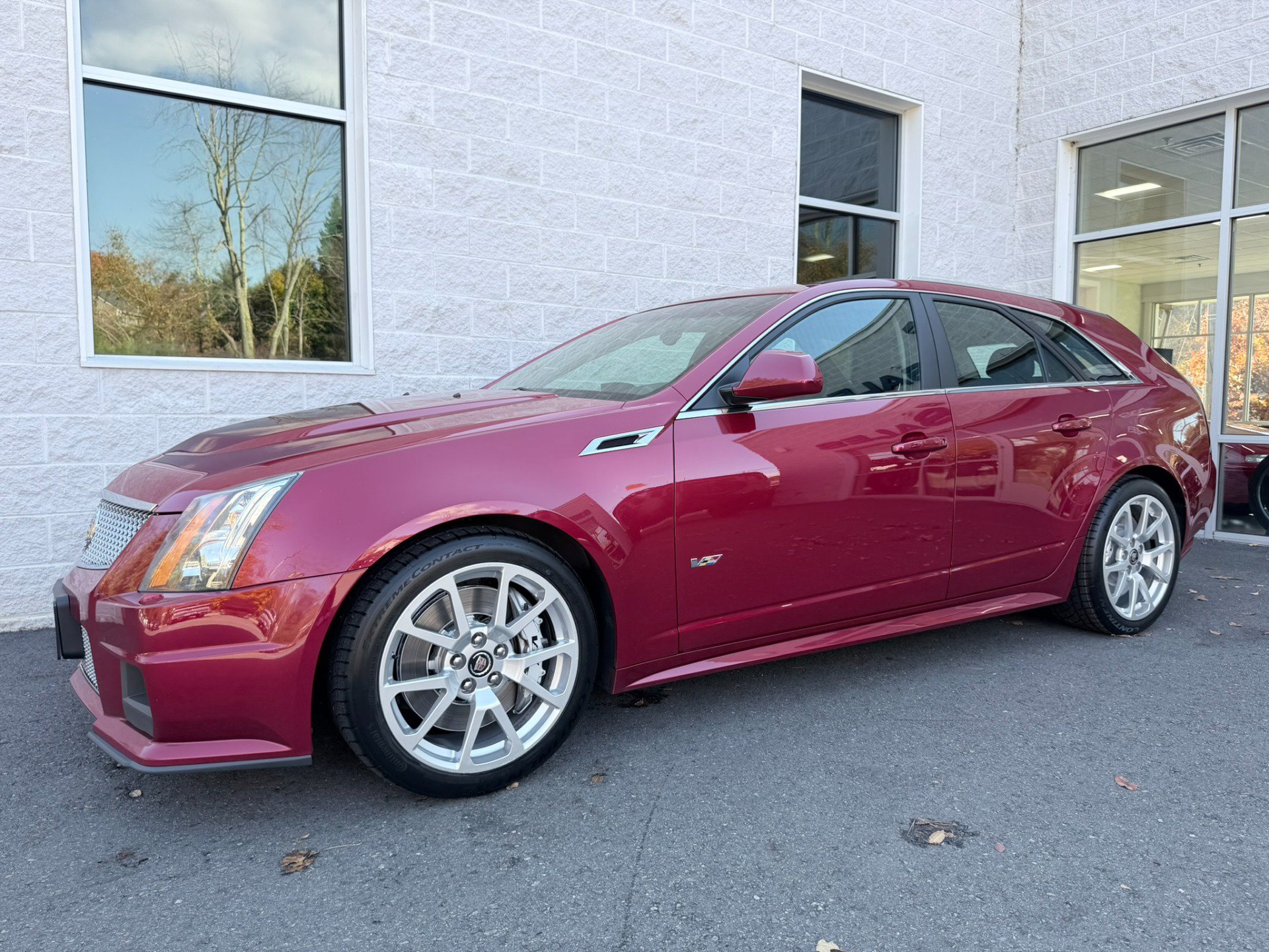 Used 2011 Cadillac CTS V RWD image 2
