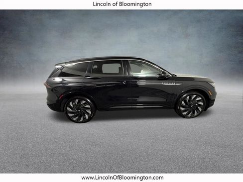 Used 2024 Lincoln Nautilus Black Label w/ Jet Appearance Package (87T) AWD/4WD image 8