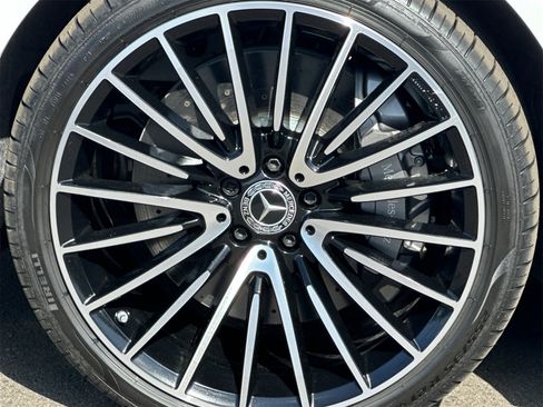 Used 2024 Mercedes-Benz S 580 S 580 image 32