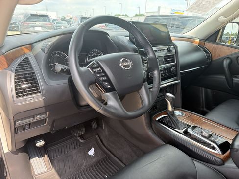 Used 2022 Nissan Armada SL RWD image 4