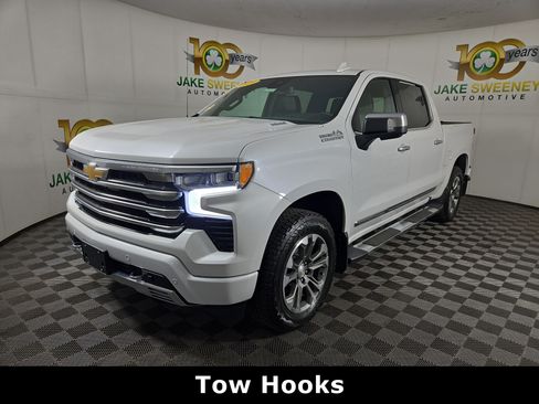 Certified 2024 Chevrolet Silverado 1500 High Country w/ Max Trailering Package AWD/4WD image 3