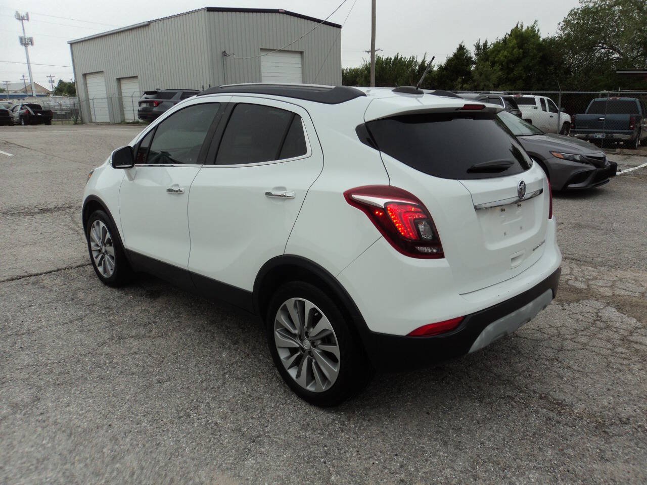 Used 2019 Buick Encore Preferred FWD image 3