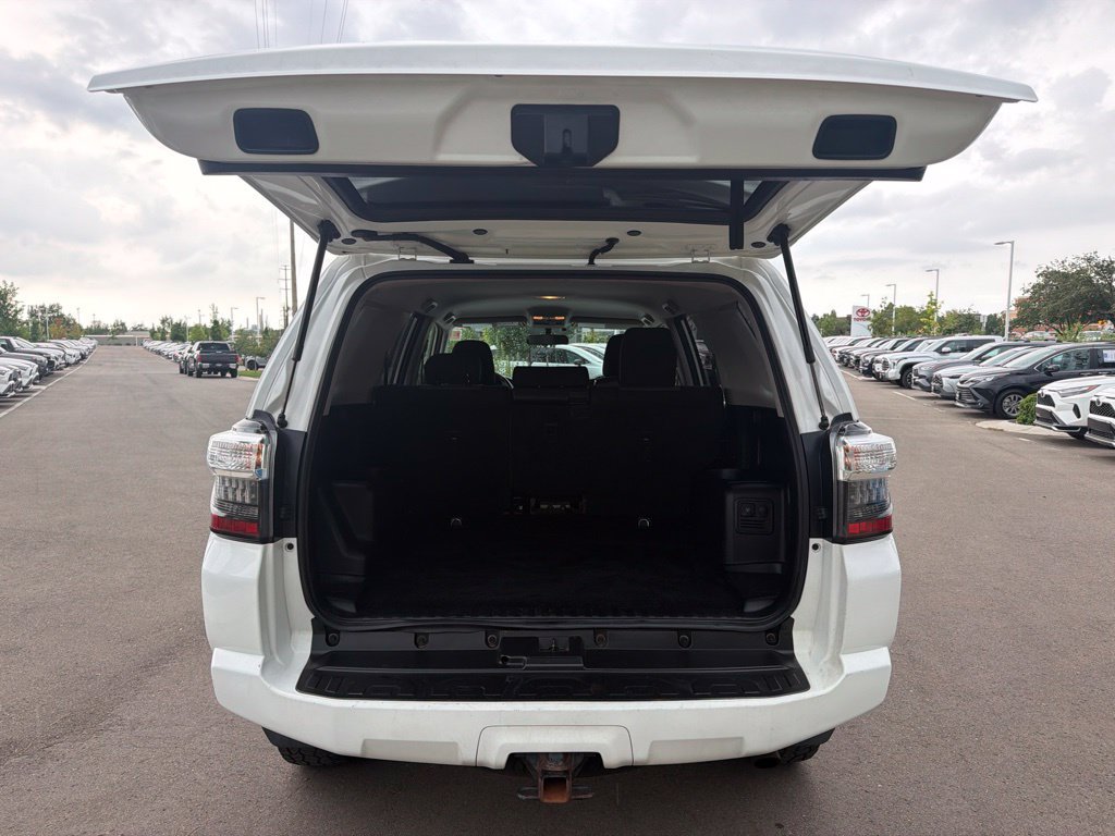 Used 2016 Toyota 4Runner SR5 AWD/4WD image 16