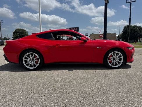 Used 2024 Ford Mustang GT Premium RWD image 8