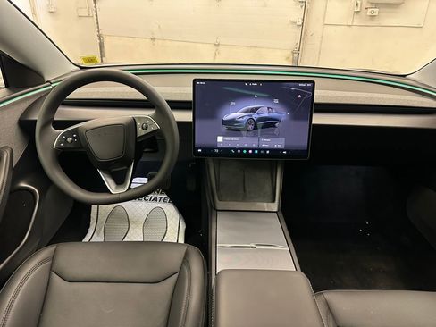 Used 2025 Tesla Model 3 Long Range RWD image 31