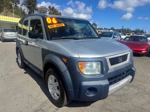 Used 2006 Honda Element EX image 1